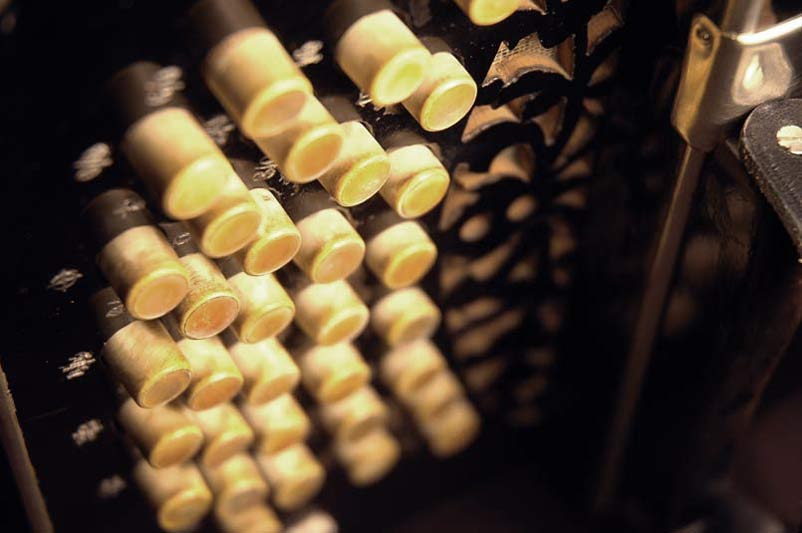 Knöpfe an einem ELA Bandoneon