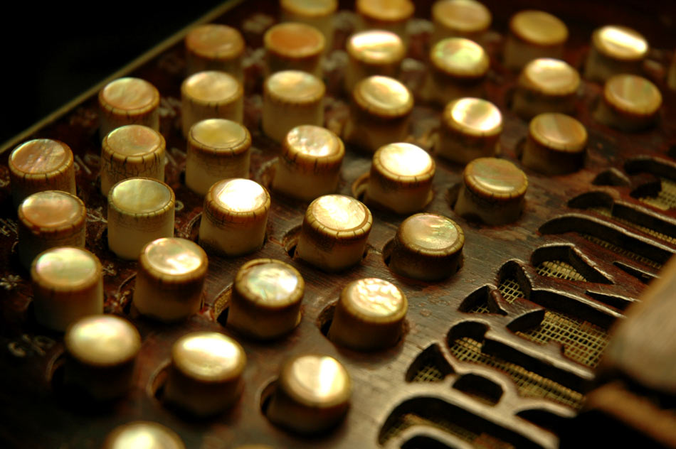 restaurierte Tastatur eines AA Premier