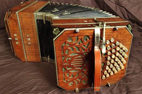 Bandoneon mit Rheinischer Tastatur von rechts