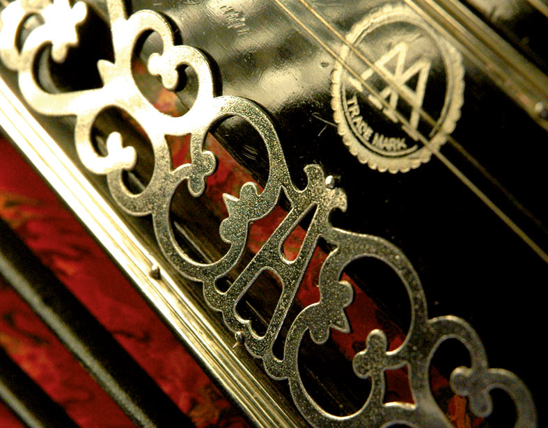 Luftklappenschild eines schwarzen AA Bandoneon